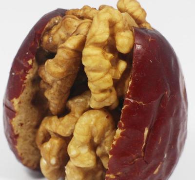 【和田一级大枣夹4片核桃200g 薄皮核桃 新疆特产 一件代】价格_厂家_图片